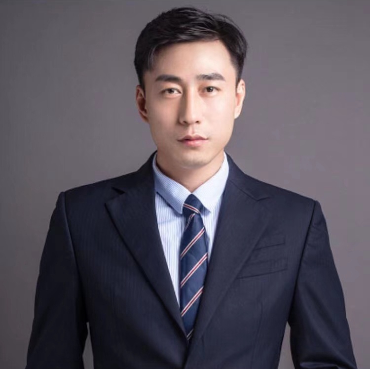 梁棠菏 创始人 & 执行董事